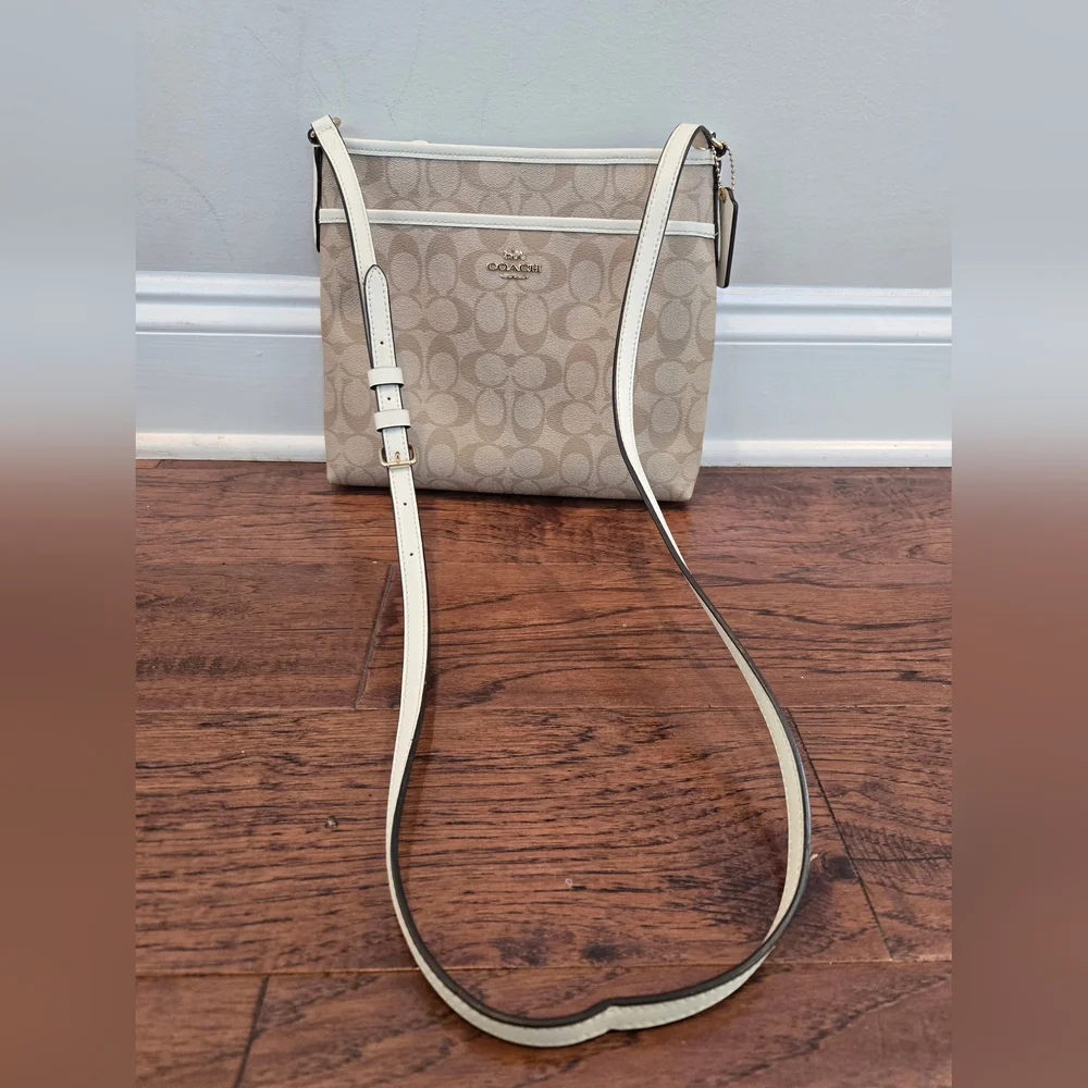 Coach F29210 Signature Leather Shoulder Bag Beige White Crossbody - Picture 6 of 10